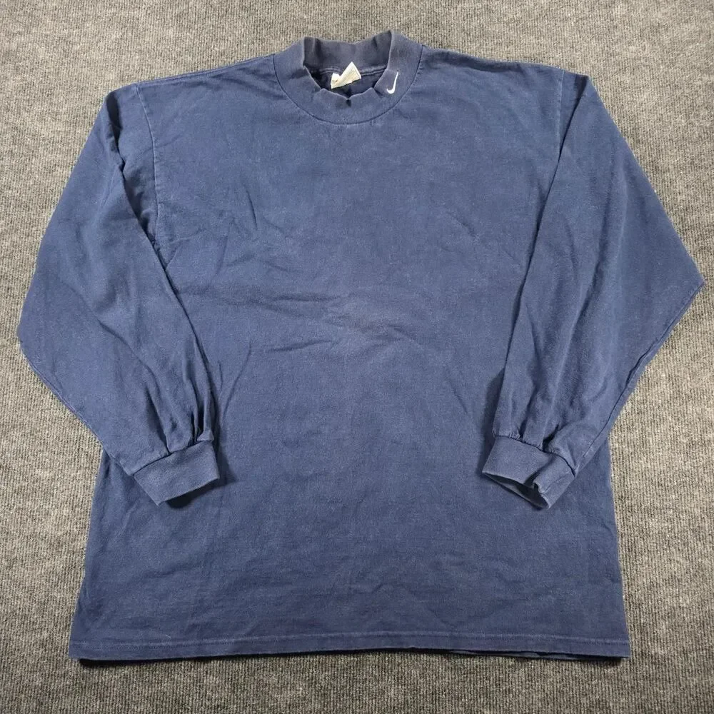 Nike Men's Navy and Blue Shirt